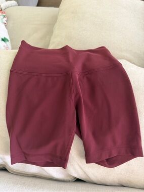 Lululemon Wunder Train HR Short 6”